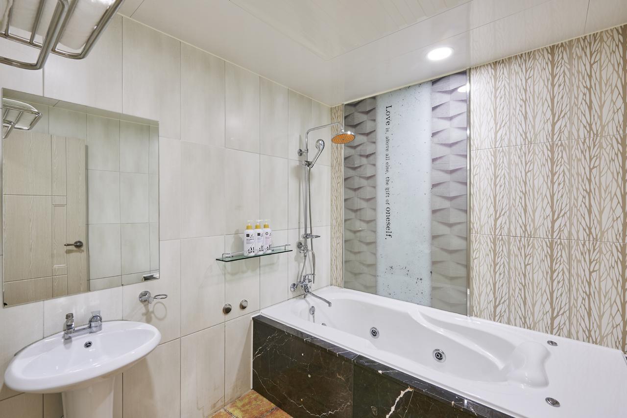 Venture Hotel Gwangju Metropolitan City Exterior photo